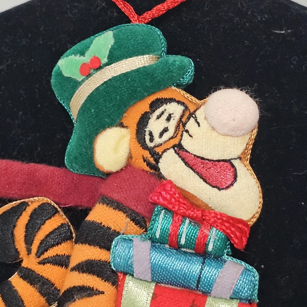 Disney Christmas Ornament Vintage Tigger delivers Gifts 🎁 Soft 2 sided L👀K
